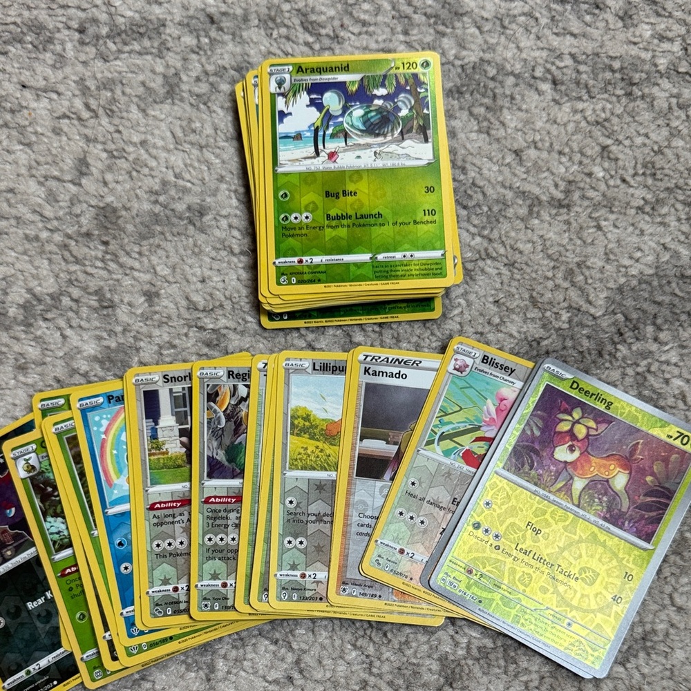 45 Holographic Pokémon Cards